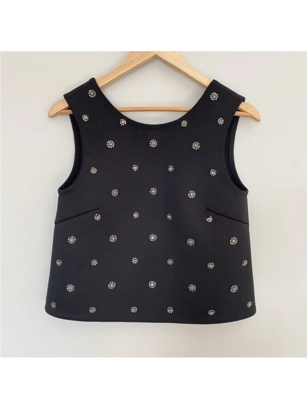 Club Monaco Black Sleeveless Top Rhinestones Sz XS